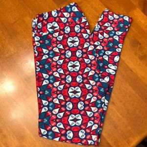 Tall and Curvy LuLaRoe Leggings